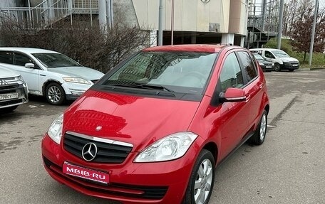 Mercedes-Benz A-Класс, 2011 год, 980 000 рублей, 1 фотография