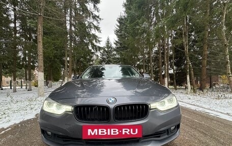 BMW 3 серия, 2017 год, 2 450 000 рублей, 3 фотография