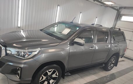 Toyota Hilux VIII, 2018 год, 3 800 000 рублей, 6 фотография