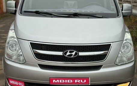 Hyundai Grand Starex Grand Starex I рестайлинг 2, 2008 год, 1 580 000 рублей, 1 фотография