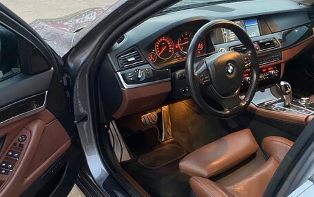 BMW 5 серия, 2012 год, 2 200 000 рублей, 17 фотография