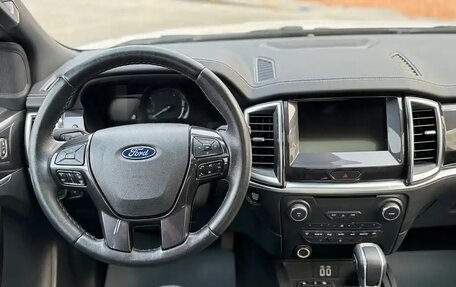 Ford Everest II, 2020 год, 3 720 000 рублей, 10 фотография