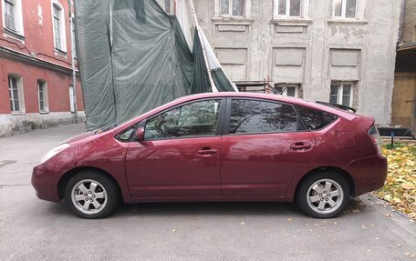 Toyota Prius, 2004 год, 620 000 рублей, 1 фотография