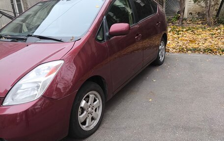 Toyota Prius, 2004 год, 620 000 рублей, 5 фотография