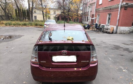 Toyota Prius, 2004 год, 620 000 рублей, 4 фотография