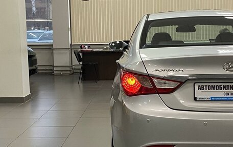 Hyundai Sonata VI, 2011 год, 1 100 000 рублей, 15 фотография