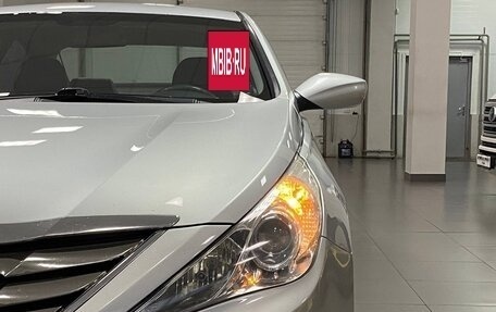 Hyundai Sonata VI, 2011 год, 1 100 000 рублей, 19 фотография