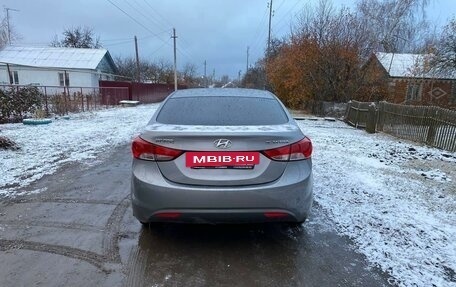 Hyundai Elantra V, 2011 год, 1 200 000 рублей, 2 фотография