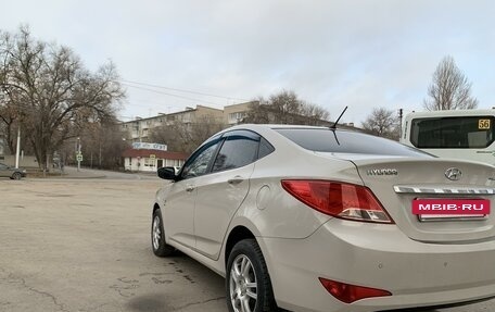 Hyundai Solaris II рестайлинг, 2015 год, 995 000 рублей, 4 фотография