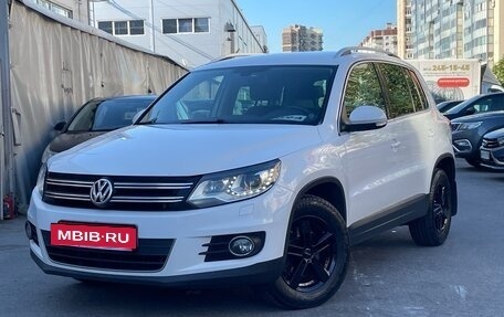 Volkswagen Tiguan I, 2012 год, 1 349 000 рублей, 2 фотография