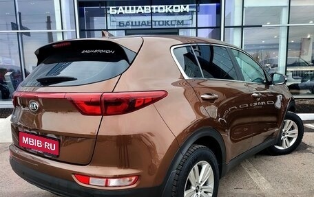 KIA Sportage IV рестайлинг, 2017 год, 2 099 000 рублей, 4 фотография