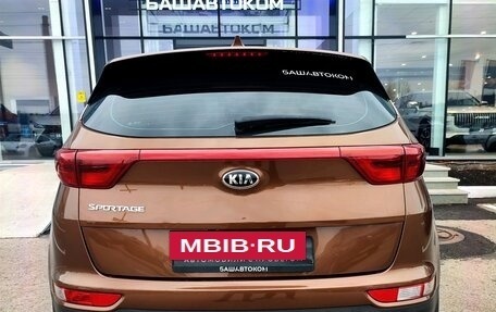 KIA Sportage IV рестайлинг, 2017 год, 2 099 000 рублей, 5 фотография