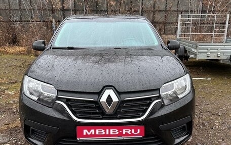 Renault Logan II, 2018 год, 750 000 рублей, 2 фотография