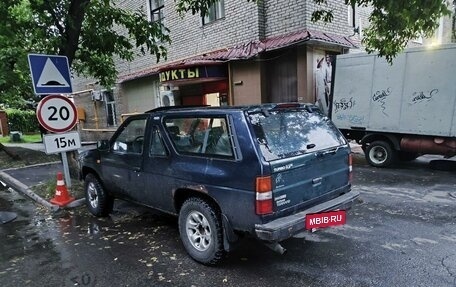 Nissan Terrano II рестайлинг, 1988 год, 190 000 рублей, 4 фотография