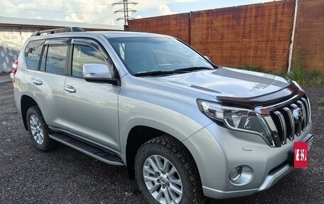 Toyota Land Cruiser Prado 150 рестайлинг 2, 2017 год, 4 300 000 рублей, 2 фотография