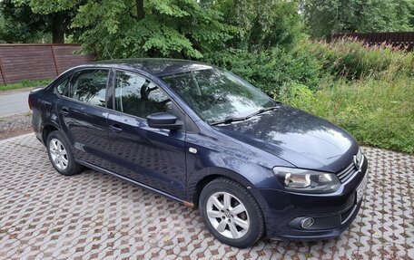 Volkswagen Polo VI (EU Market), 2011 год, 580 000 рублей, 2 фотография