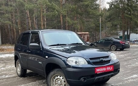 Chevrolet Niva I рестайлинг, 2014 год, 599 000 рублей, 3 фотография