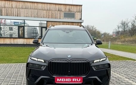 BMW X7, 2024 год, 15 870 000 рублей, 2 фотография