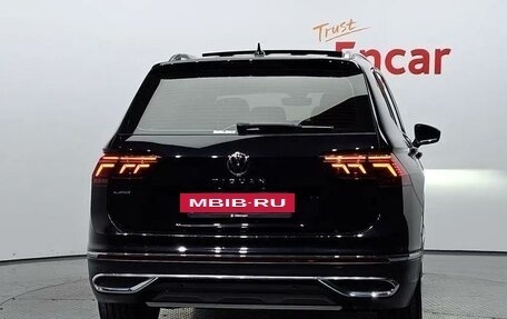 Volkswagen Tiguan II, 2021 год, 2 805 222 рублей, 4 фотография