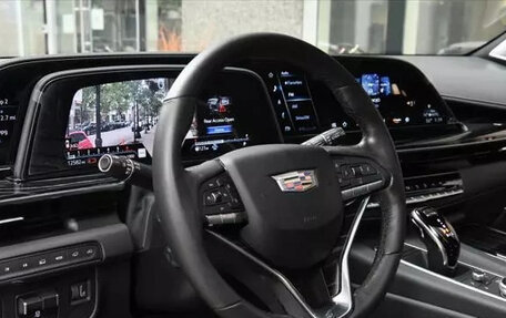 Cadillac Escalade V, 2022 год, 10 800 000 рублей, 14 фотография