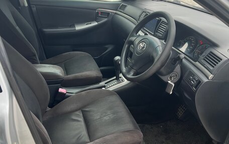 Toyota Corolla, 2004 год, 720 000 рублей, 10 фотография