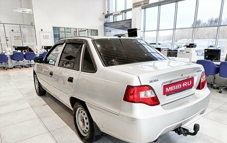 Daewoo Nexia I рестайлинг, 2011 год, 211 000 рублей, 8 фотография