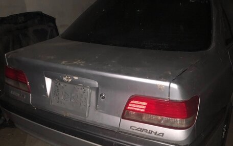 Toyota Carina, 1998 год, 190 000 рублей, 1 фотография