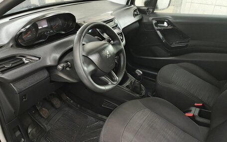 Peugeot 208 II, 2013 год, 550 000 рублей, 9 фотография