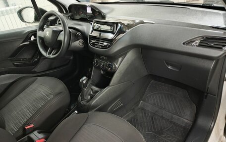 Peugeot 208 II, 2013 год, 550 000 рублей, 11 фотография