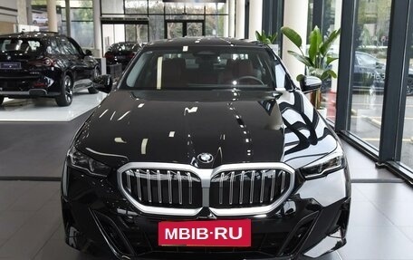 BMW 5 серия, 2024 год, 8 200 000 рублей, 1 фотография