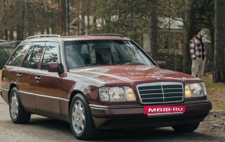 Mercedes-Benz E-Класс, 1993 год, 600 000 рублей, 2 фотография