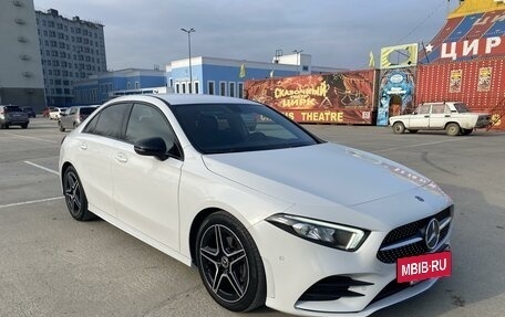 Mercedes-Benz A-Класс, 2020 год, 2 990 000 рублей, 34 фотография