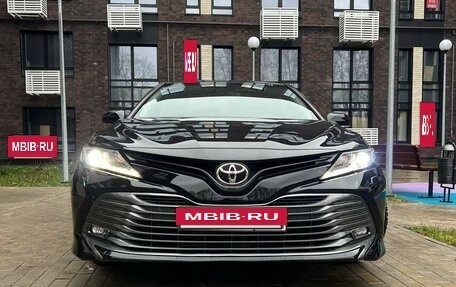 Toyota Camry, 2019 год, 2 470 000 рублей, 3 фотография