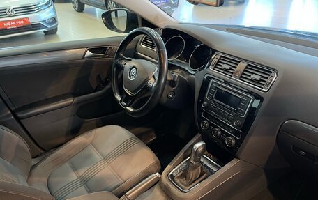 Volkswagen Jetta VI, 2016 год, 1 520 000 рублей, 13 фотография