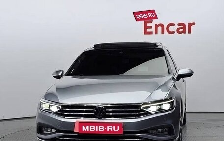 Volkswagen Passat B8 рестайлинг, 2021 год, 2 250 000 рублей, 1 фотография