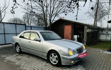 Mercedes-Benz E-Класс, 2001 год, 600 000 рублей, 14 фотография