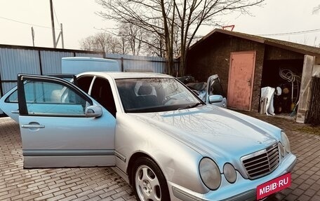 Mercedes-Benz E-Класс, 2001 год, 600 000 рублей, 5 фотография