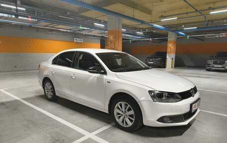 Volkswagen Jetta VI, 2013 год, 960 000 рублей, 5 фотография