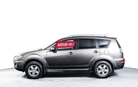 Mitsubishi Outlander III рестайлинг 3, 2010 год, 1 960 100 рублей, 8 фотография