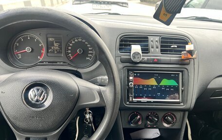 Volkswagen Polo VI (EU Market), 2017 год, 745 000 рублей, 4 фотография