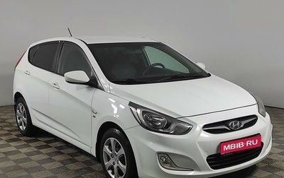 Hyundai Solaris II рестайлинг, 2012 год, 800 000 рублей, 1 фотография