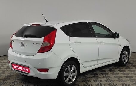 Hyundai Solaris II рестайлинг, 2012 год, 800 000 рублей, 4 фотография