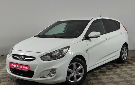 Hyundai Solaris II рестайлинг, 2012 год, 800 000 рублей, 3 фотография