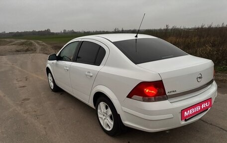 Opel Astra H, 2013 год, 800 000 рублей, 9 фотография