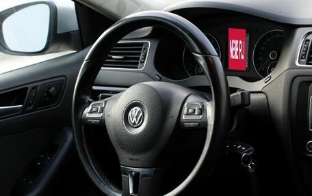 Volkswagen Jetta VI, 2012 год, 1 027 000 рублей, 13 фотография