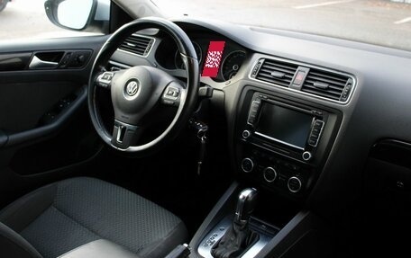 Volkswagen Jetta VI, 2012 год, 1 027 000 рублей, 12 фотография