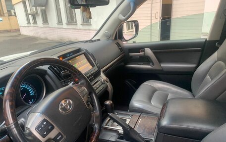 Toyota Land Cruiser 200, 2010 год, 3 800 рублей, 2 фотография