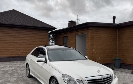 Mercedes-Benz E-Класс, 2011 год, 1 890 000 рублей, 3 фотография