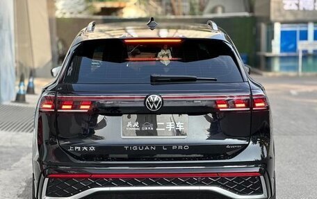 Volkswagen Tiguan, 2024 год, 4 750 000 рублей, 8 фотография