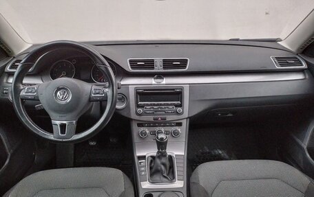 Volkswagen Passat B7, 2013 год, 1 350 000 рублей, 12 фотография